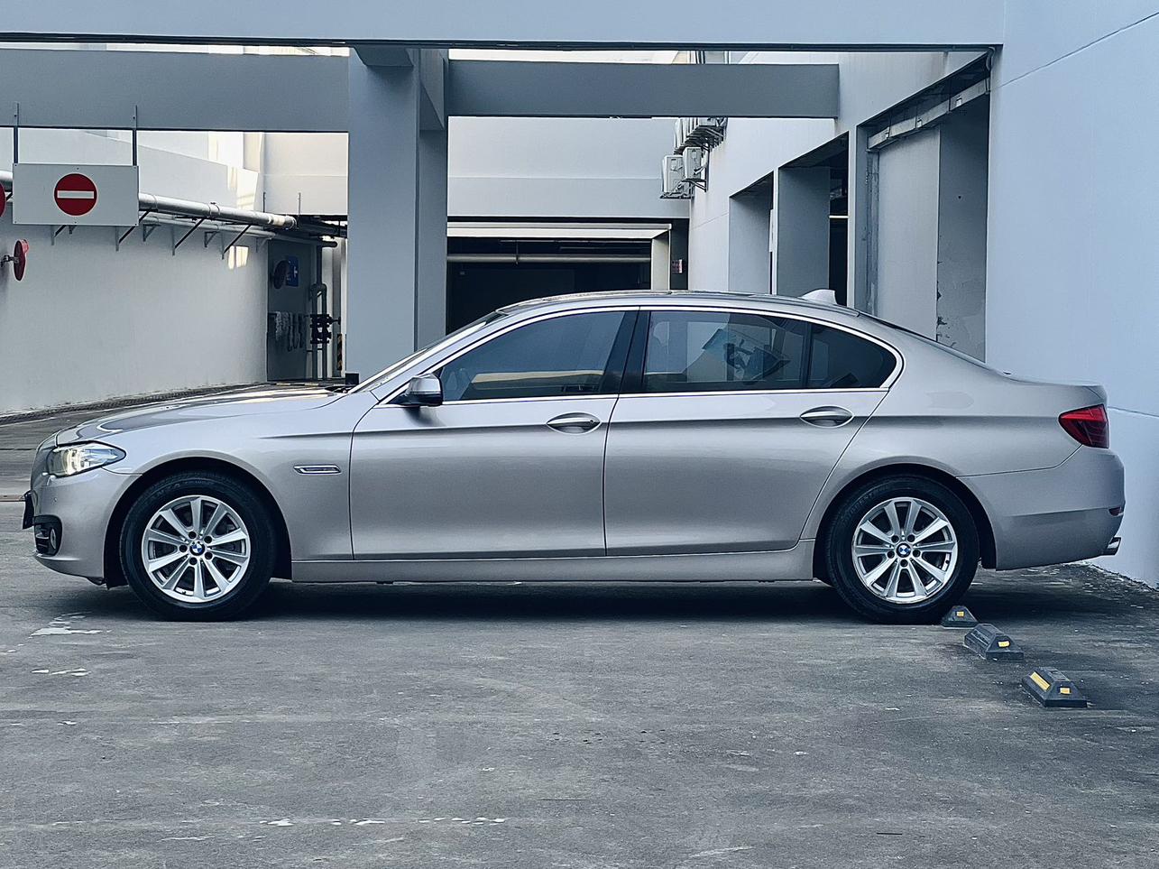 BMW 5 серии 2015 thumb 2