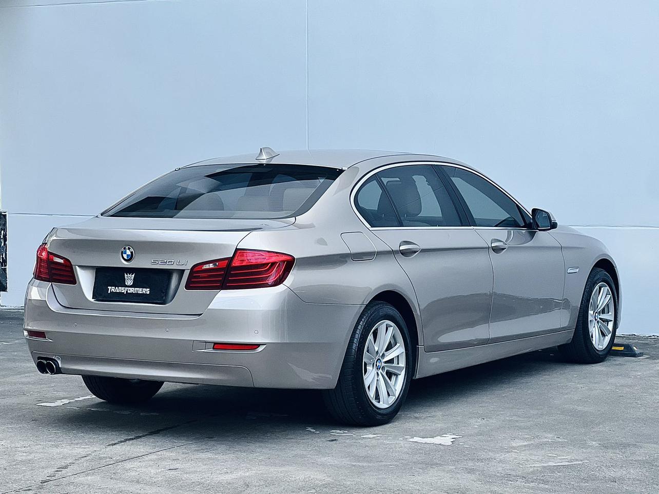 BMW 5 серии 2015 thumb 5