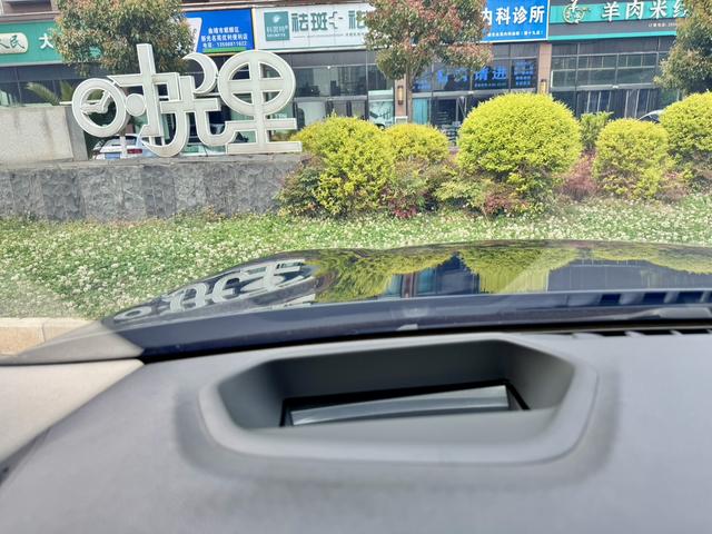 BMW 5 серии 2019 thumb 11