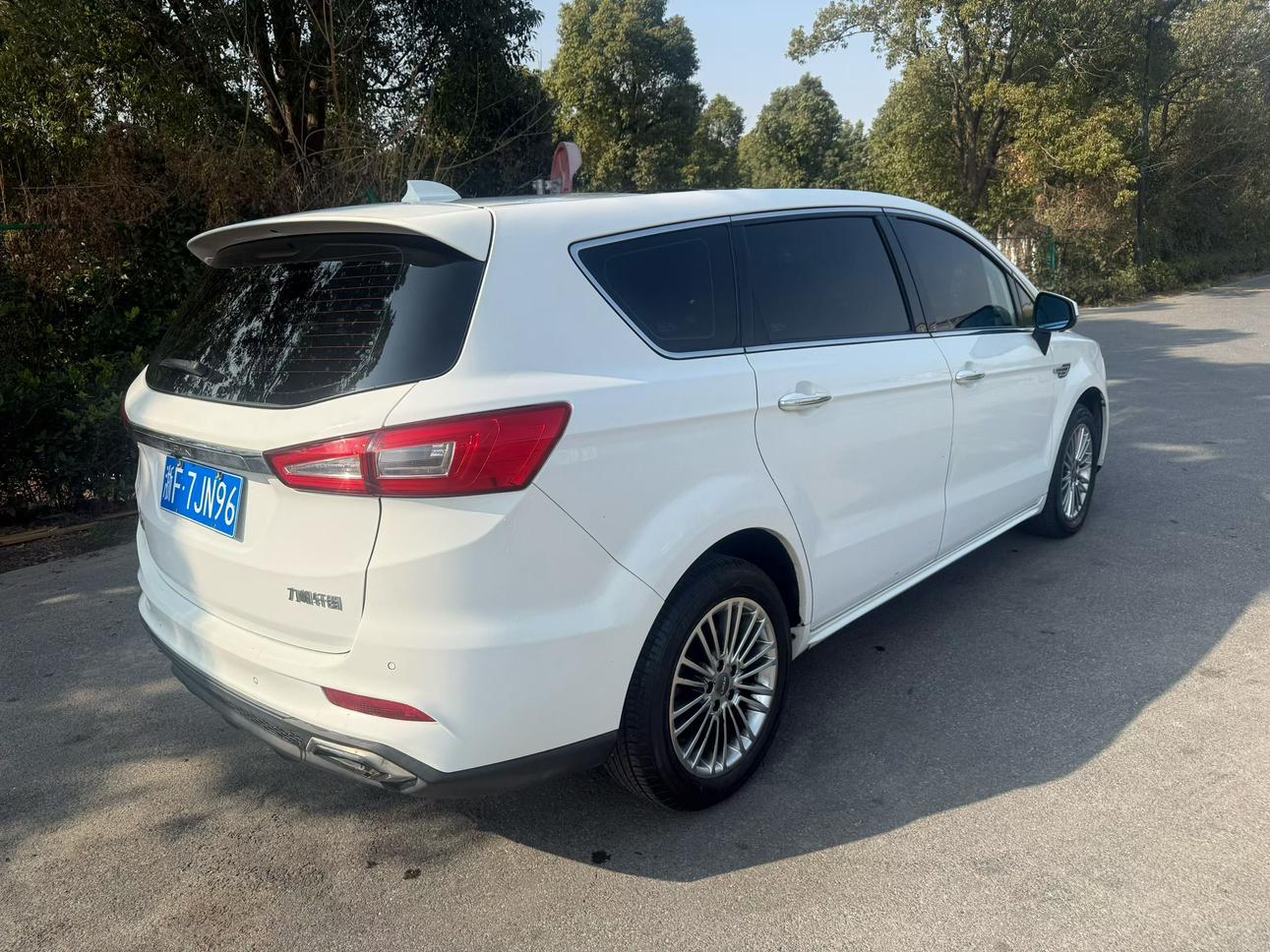Lifan Xuan Lang 2018 thumb 12