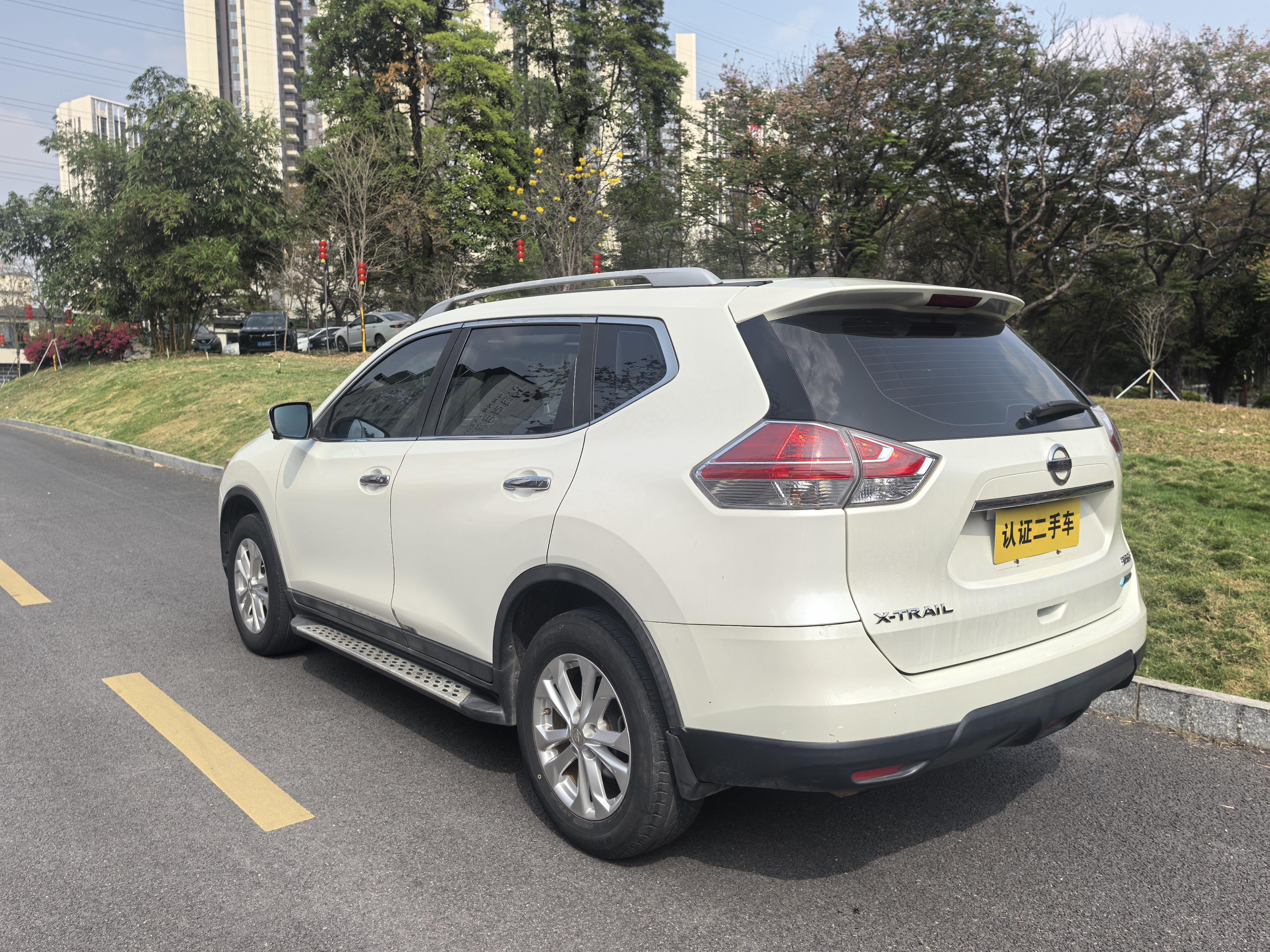 Nissan X-Trail 2016 thumb 3