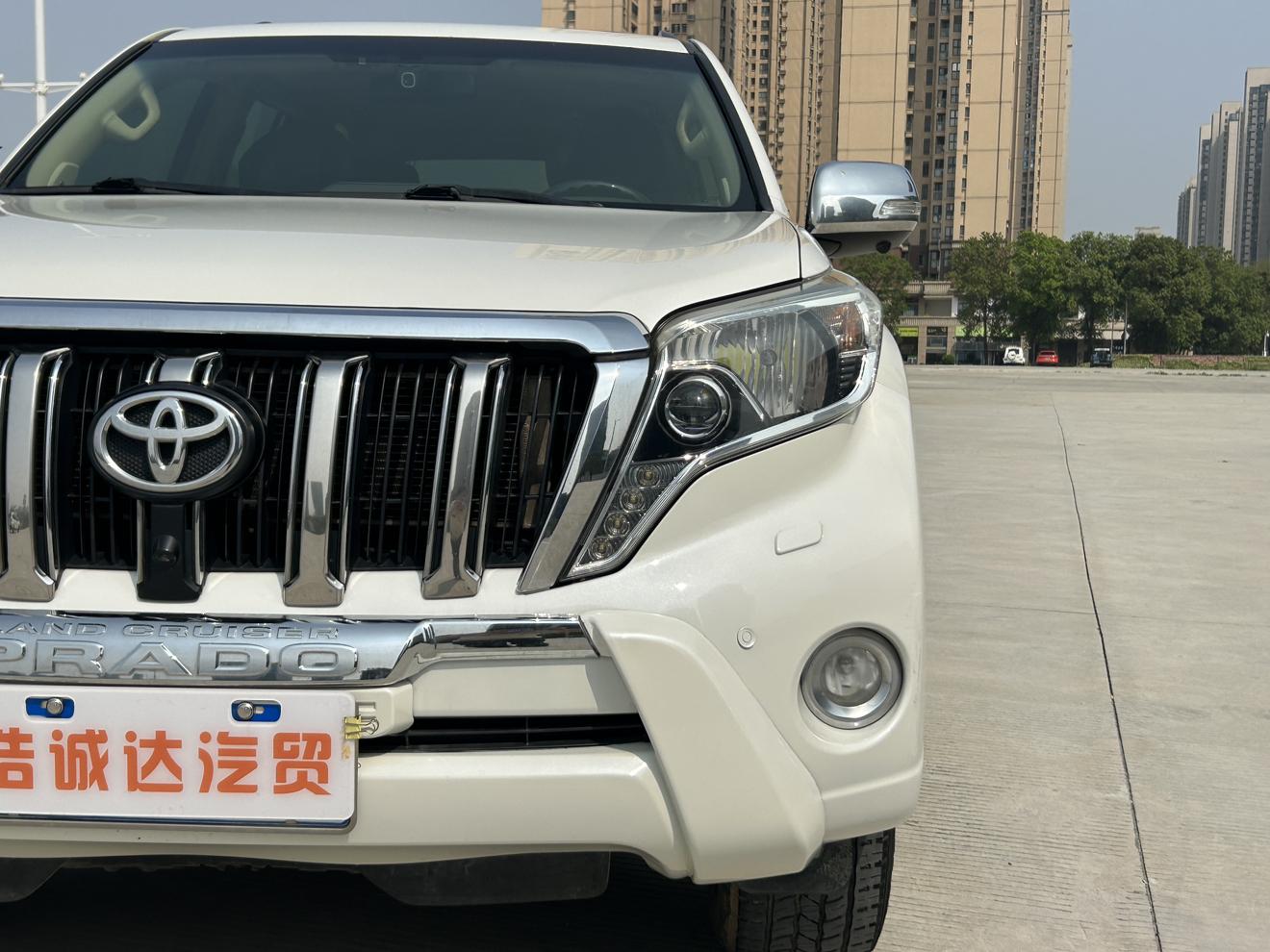 Toyota Land Cruiser Prado 2017 thumb 12