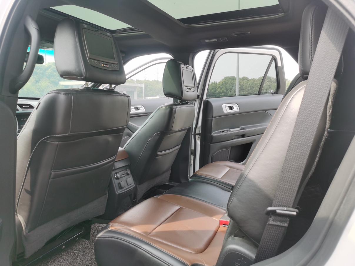 Ford Explorer 2014 thumb 7