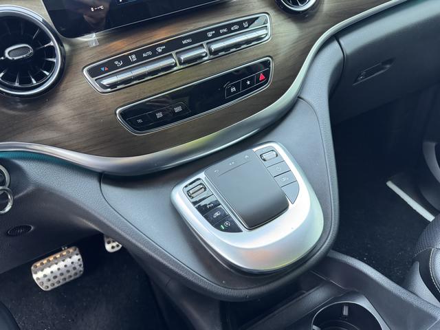 Mercedes-Benz V-Класс 2022 thumb 3