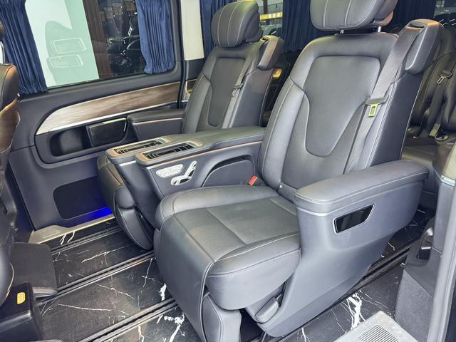 Mercedes-Benz V-Класс 2022 thumb 7