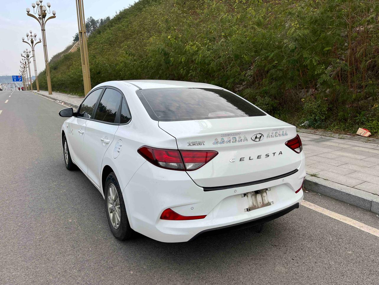 Hyundai Elantra 2023 thumb 3
