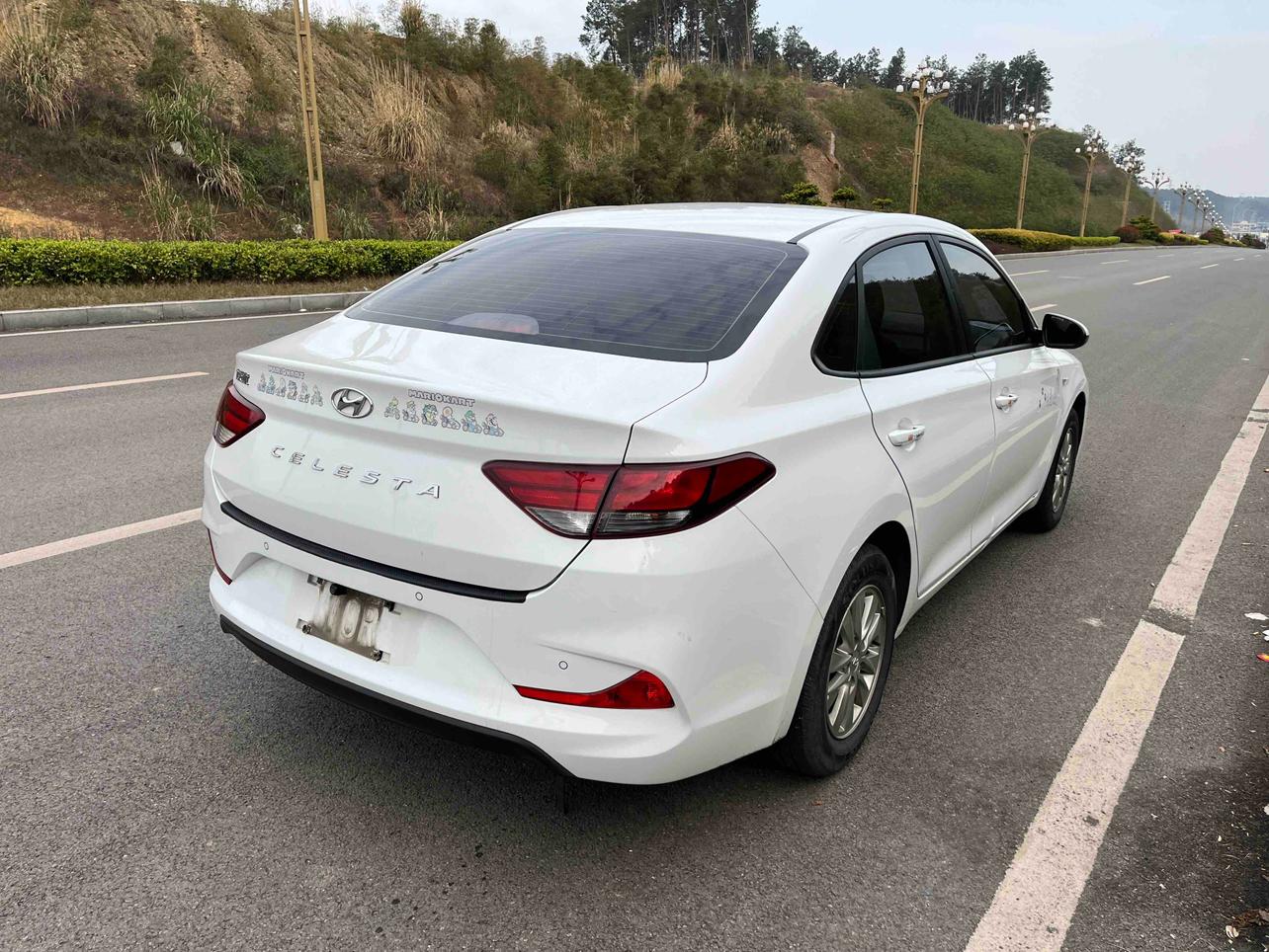 Hyundai Elantra 2023 thumb 5