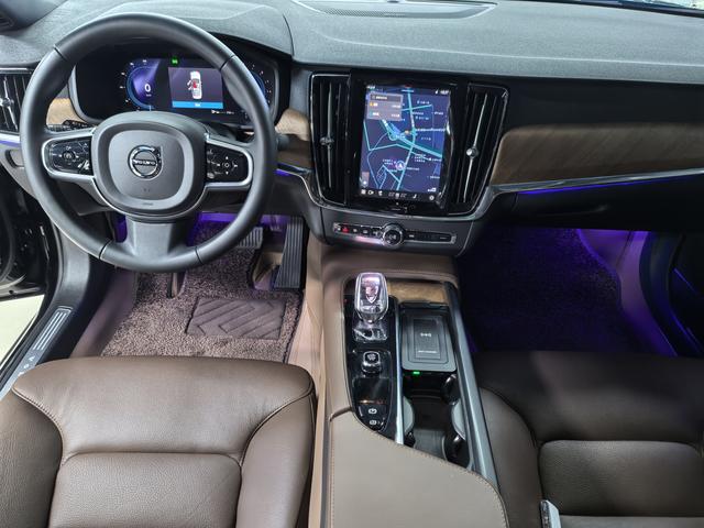 Volvo S90 2024 thumb 9
