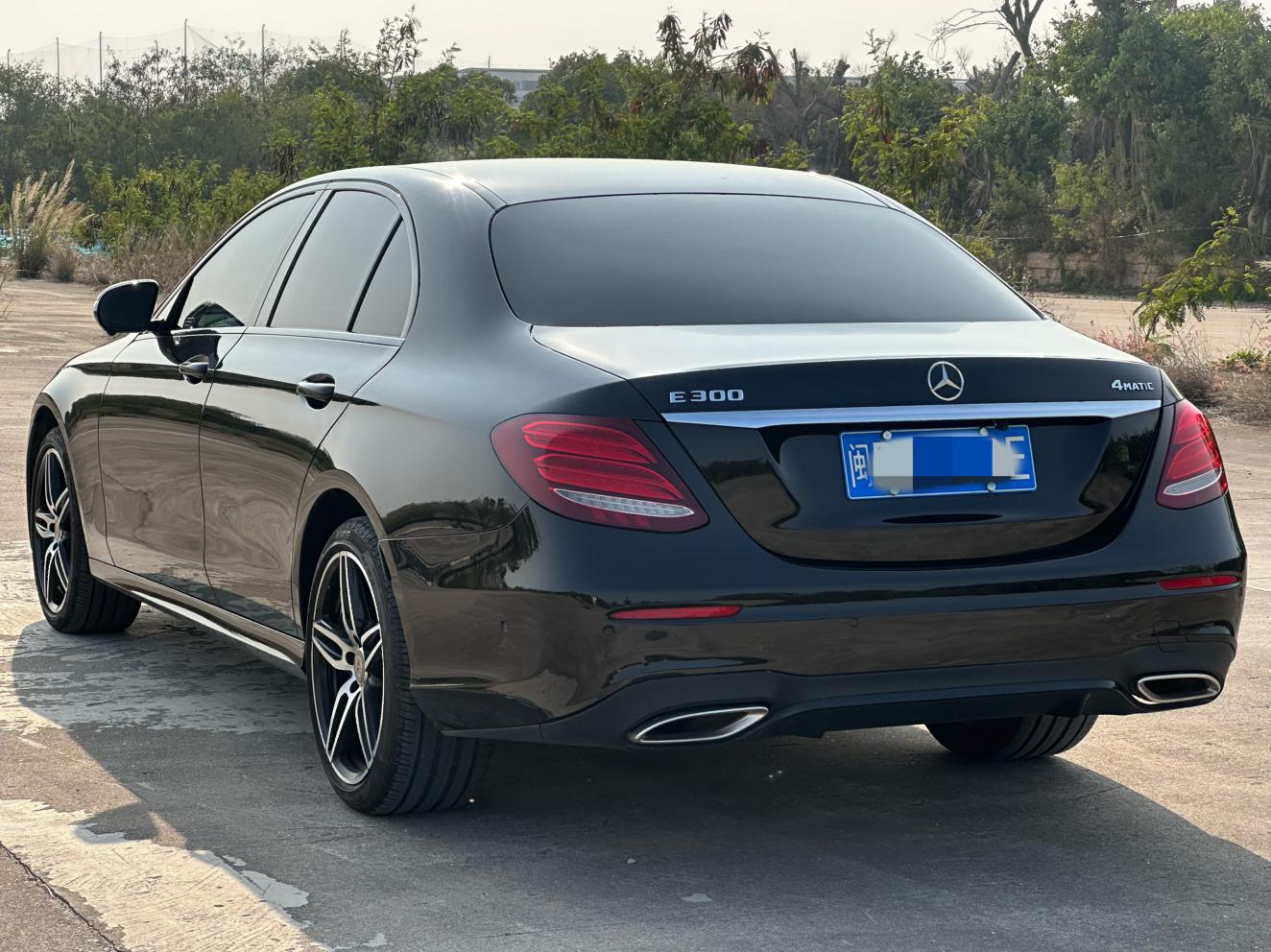 Mercedes-Benz E-Class 2017 thumb 2