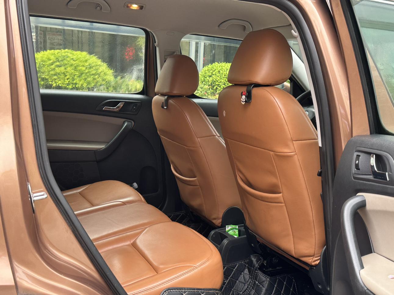 Skoda Yeti 2014 thumb 12