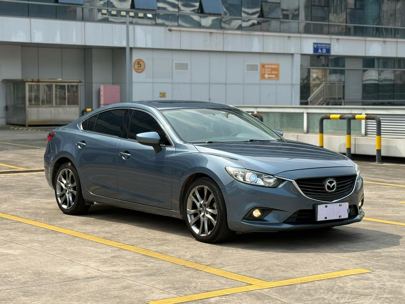Mazda Atenza 2015 thumb 11