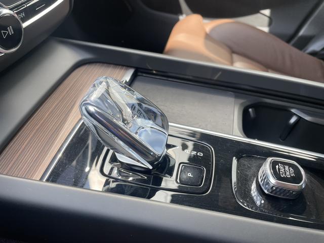 Volvo XC60 2025 thumb 5