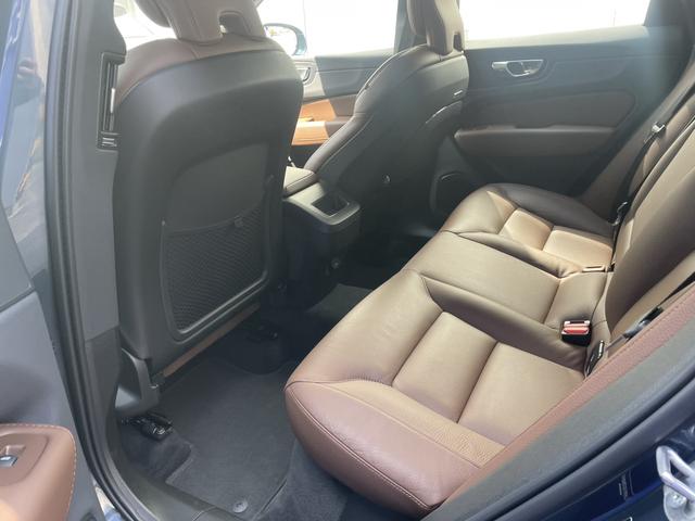 Volvo XC60 2025 thumb 8