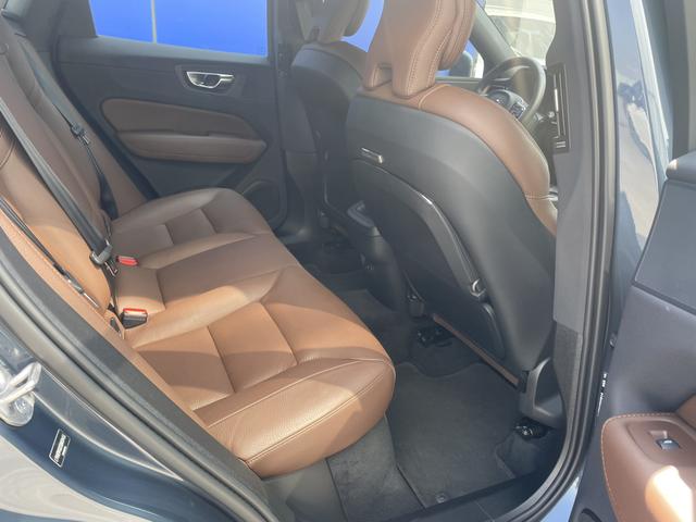Volvo XC60 2025 thumb 9