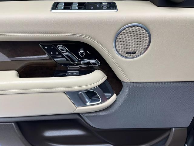 Land Rover Range Rover 2021 thumb 10