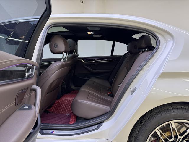 BMW 5 серии 2020 thumb 10