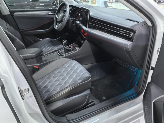 Volkswagen Sagitar 2024 thumb 7