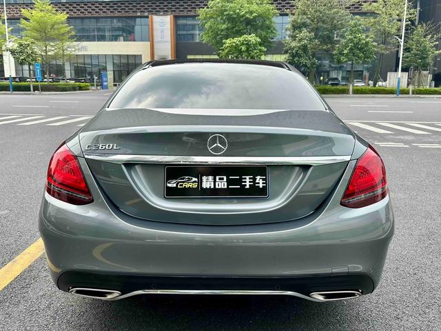 Mercedes-Benz C-Class 2019 thumb 2