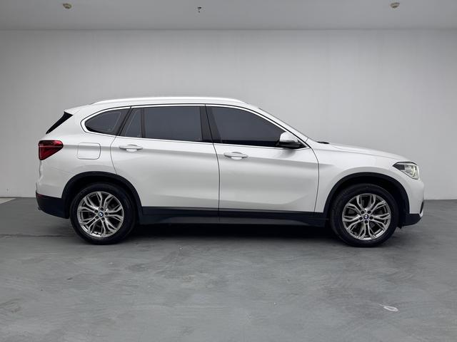 BMW X1 2018 thumb 6