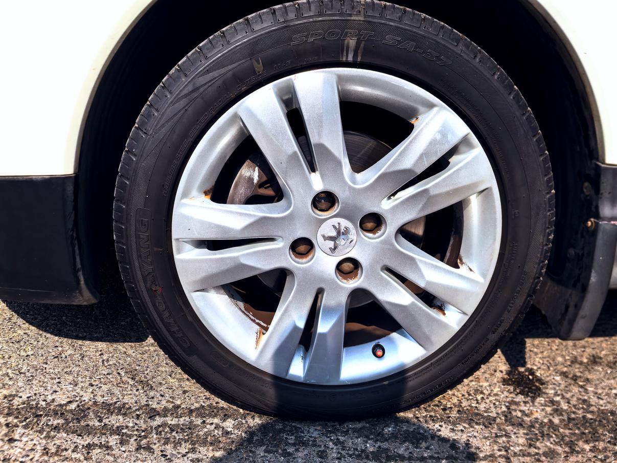 Peugeot 3008 2013 thumb 3