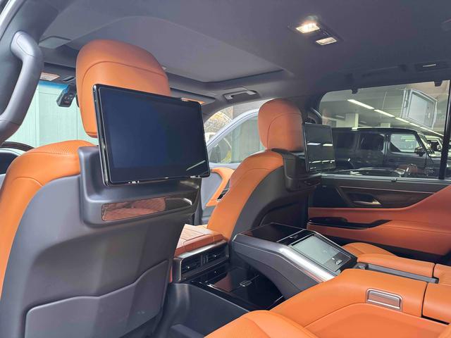 Lexus LX 2023 thumb 12