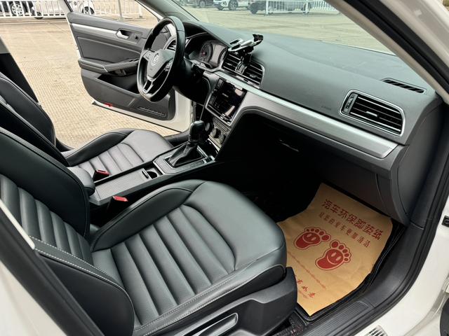 Volkswagen Lamando 2019 thumb 4