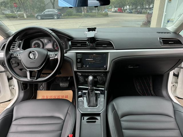 Volkswagen Lamando 2019 thumb 5