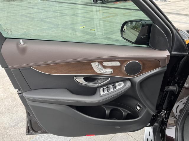 Mercedes-Benz GLC 2022 thumb 9