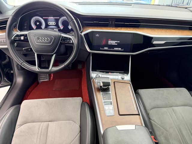 Audi A6 2023 thumb 4