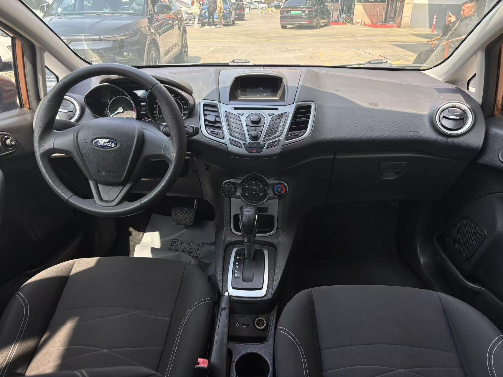 Ford Fiesta 2014 thumb 5