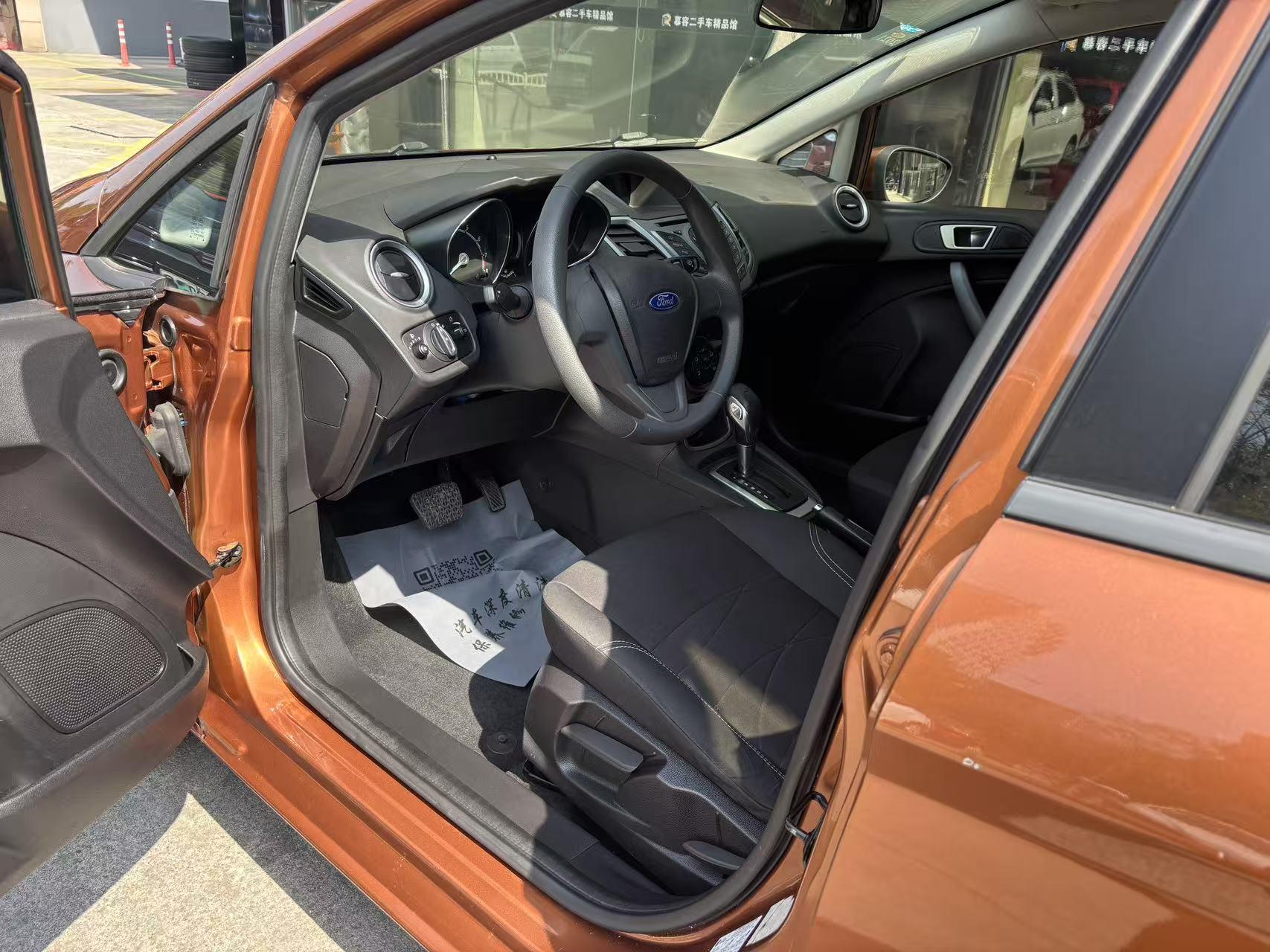 Ford Fiesta 2014 thumb 6