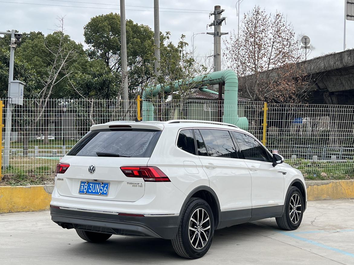 Volkswagen Tiguan 2018 thumb 4