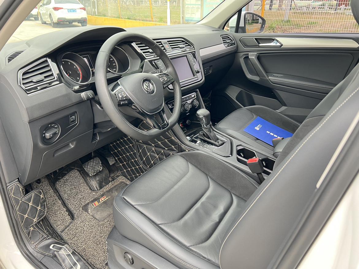 Volkswagen Tiguan 2018 thumb 8