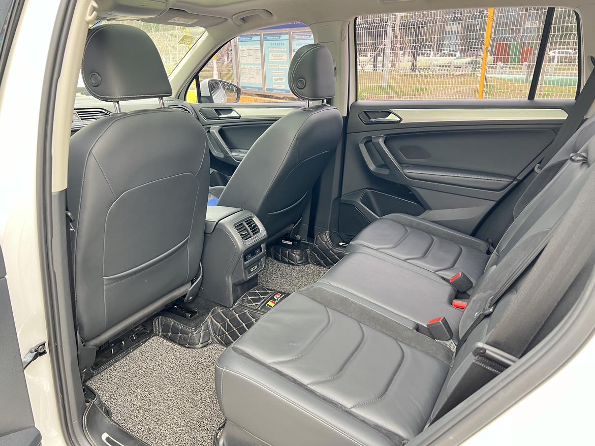 Volkswagen Tiguan 2018 thumb 9