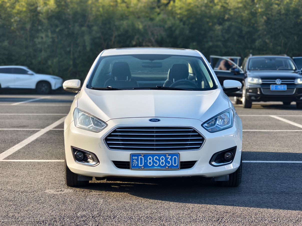 Ford Focus 2017 thumb 9