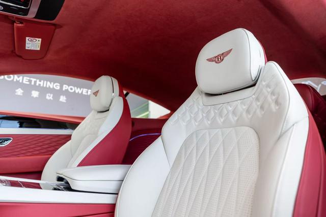 Bentley PHEV 2026 thumb 5