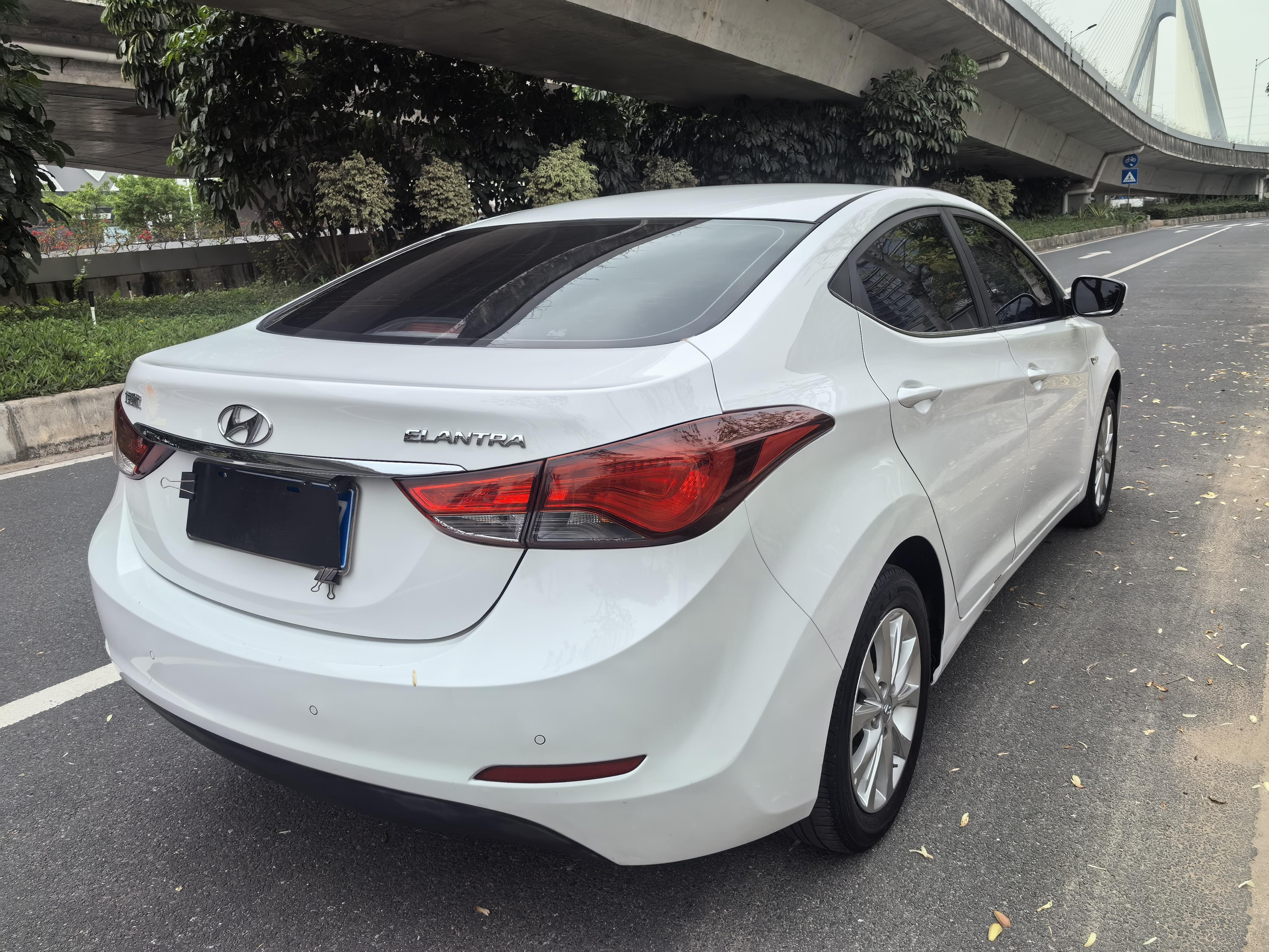 Hyundai Elantra 2017 thumb 5