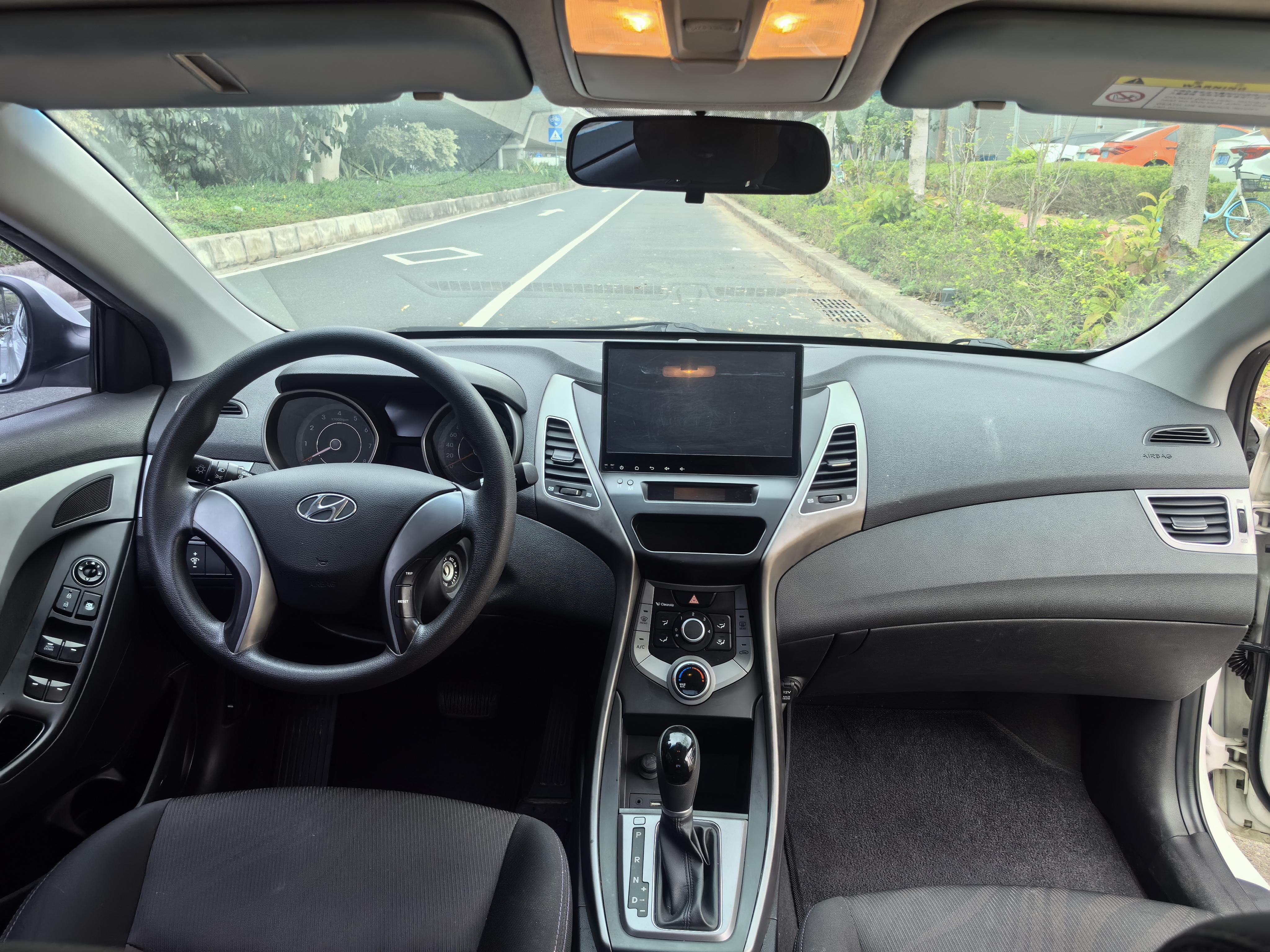 Hyundai Elantra 2017 thumb 7