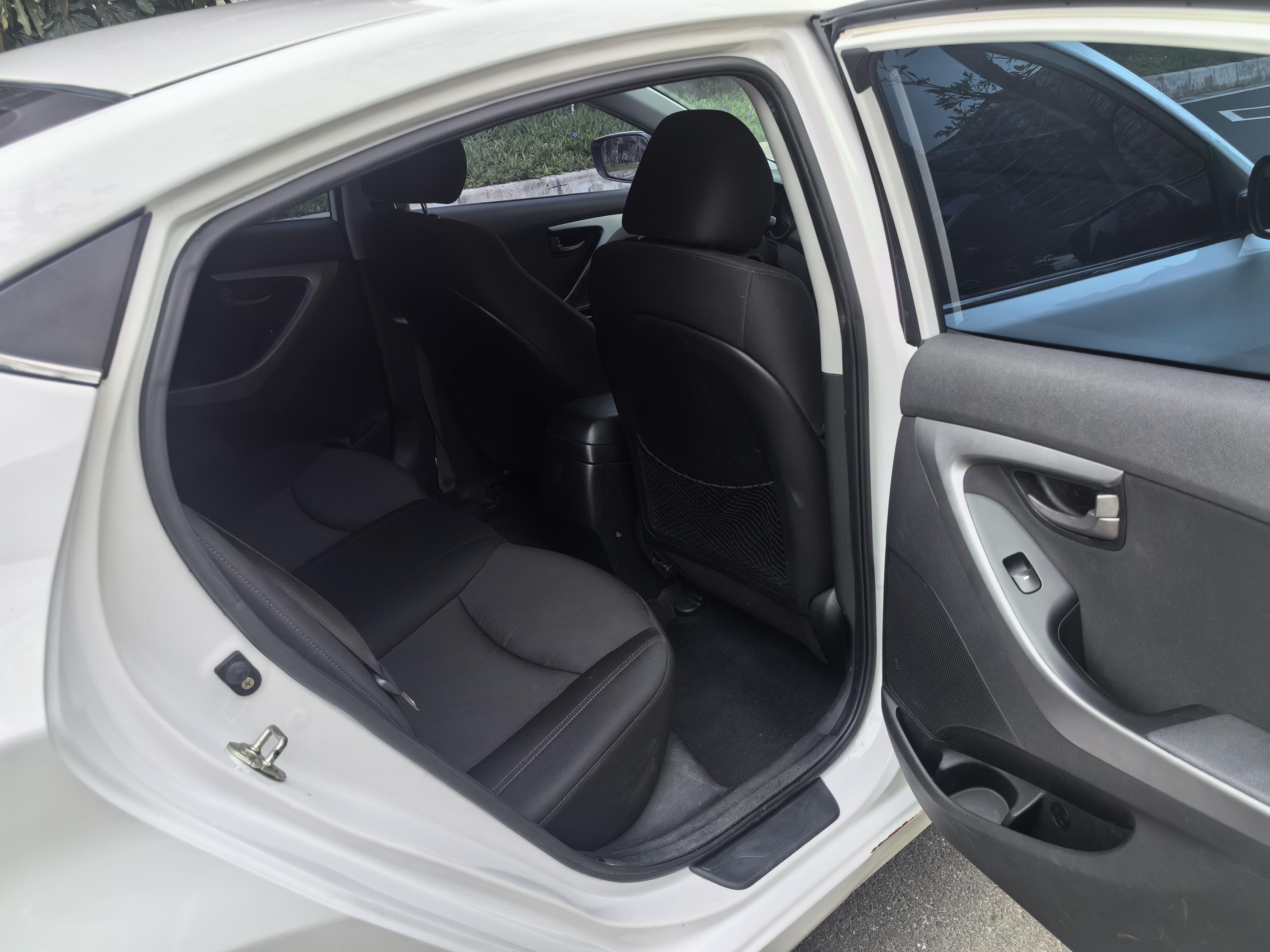 Hyundai Elantra 2017 thumb 8