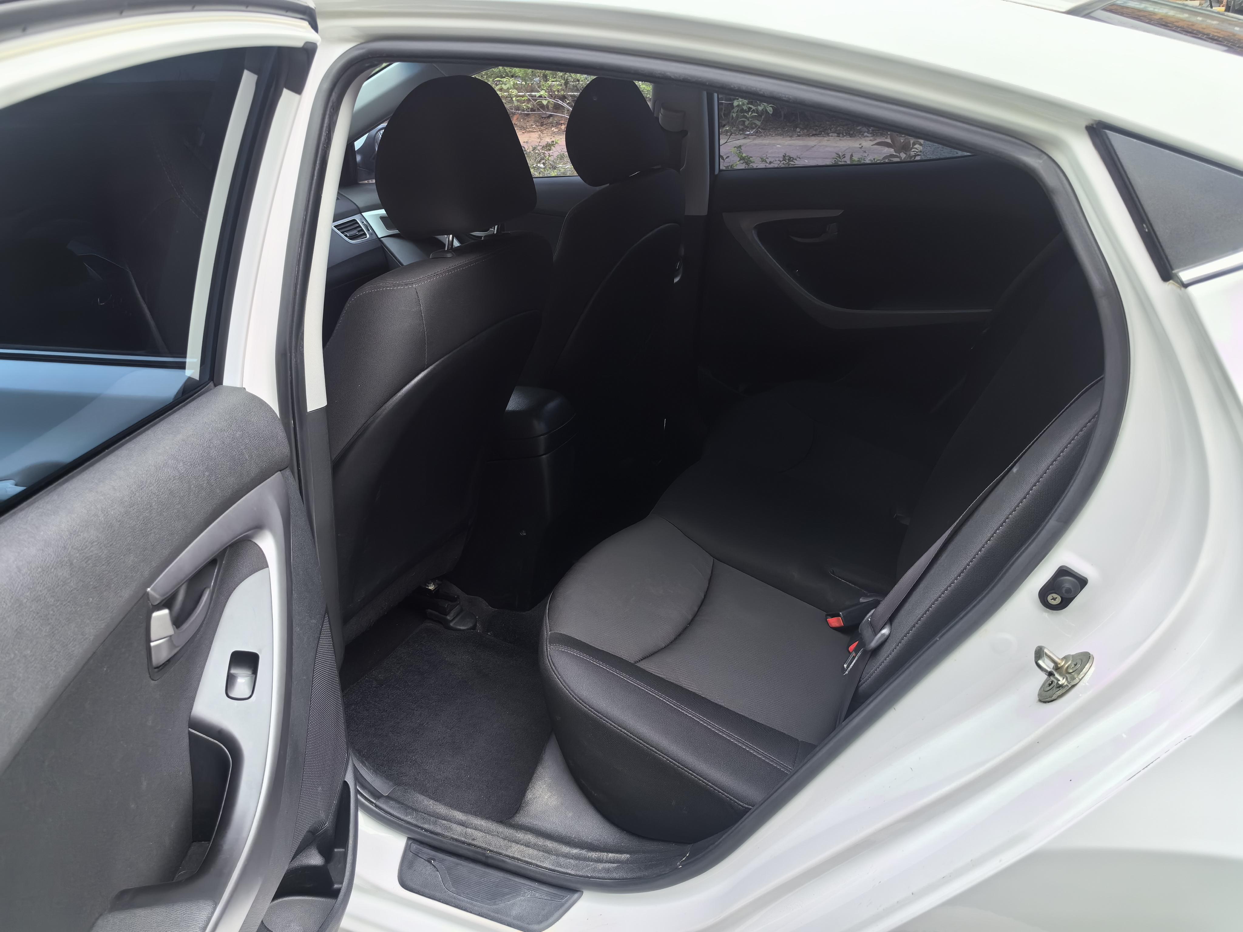 Hyundai Elantra 2017 thumb 11