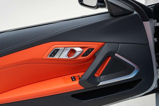 BMW Z4 2022 thumb 12