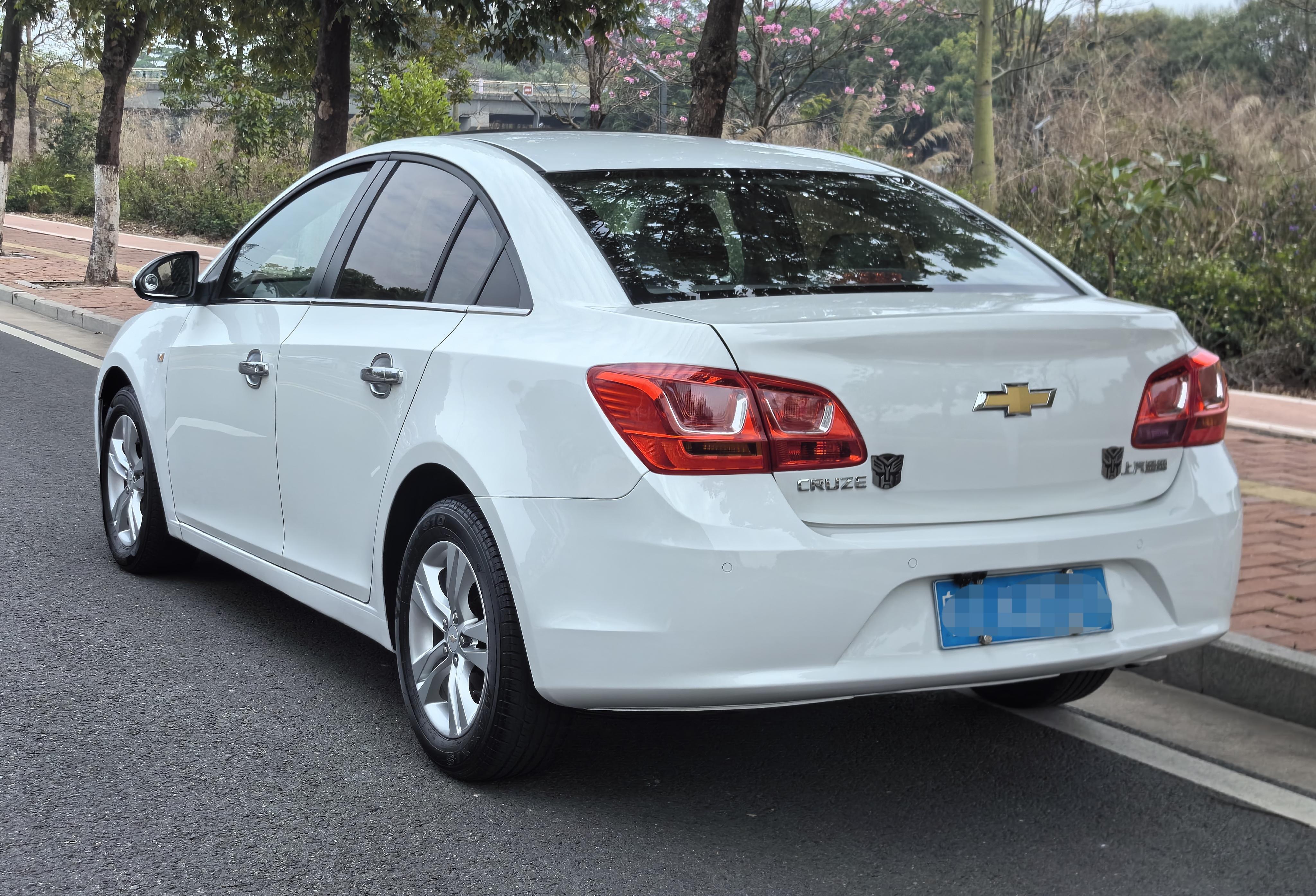 Chevrolet Cruze 2016 thumb 2