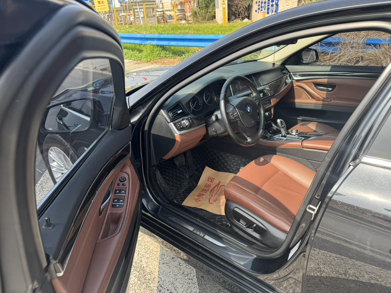 BMW 5 серии 2015 thumb 10