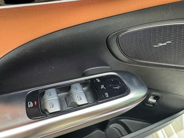 Mercedes-Benz C-Class 2022 thumb 12