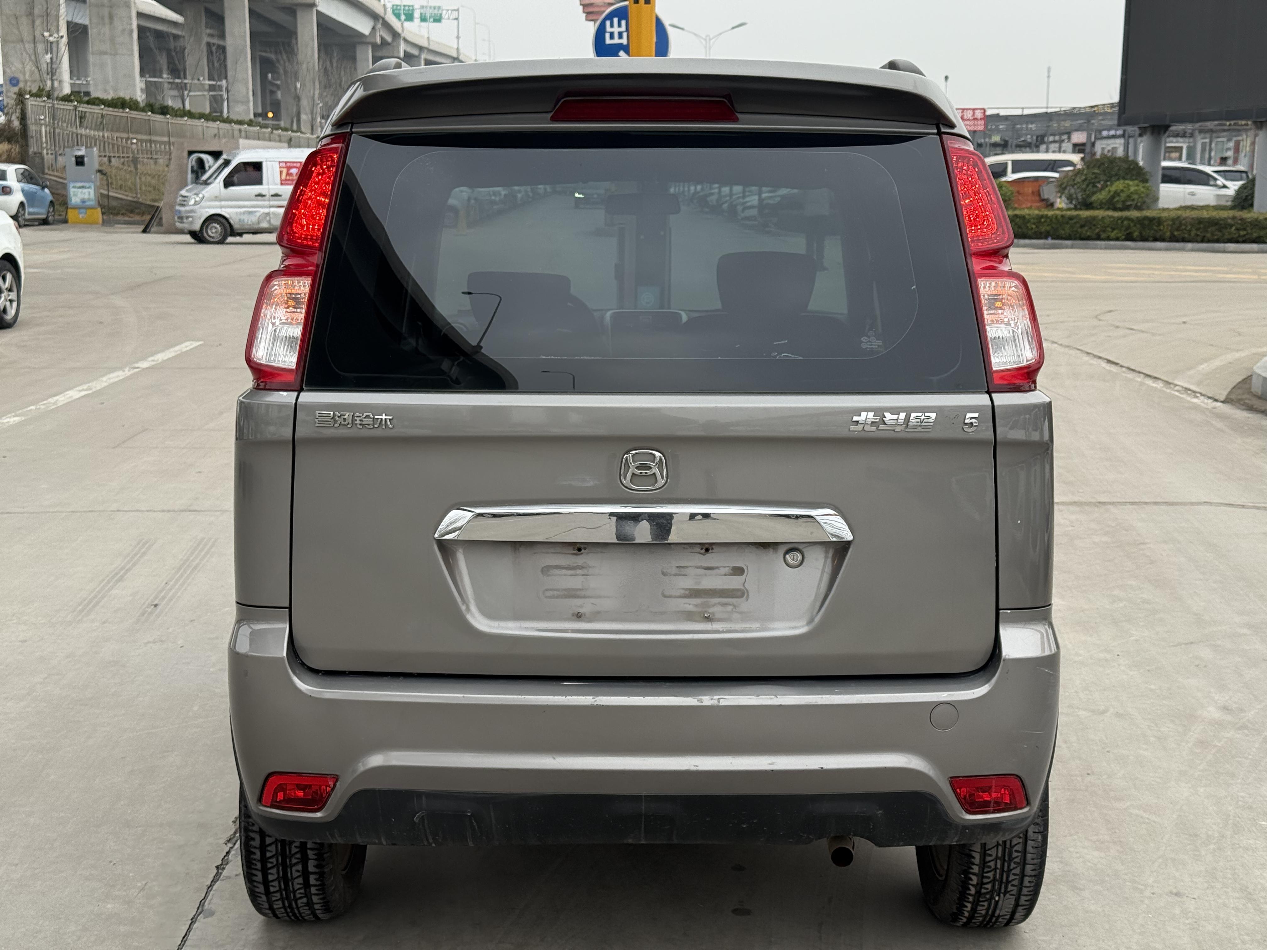BAIC X5E 2017 thumb 3
