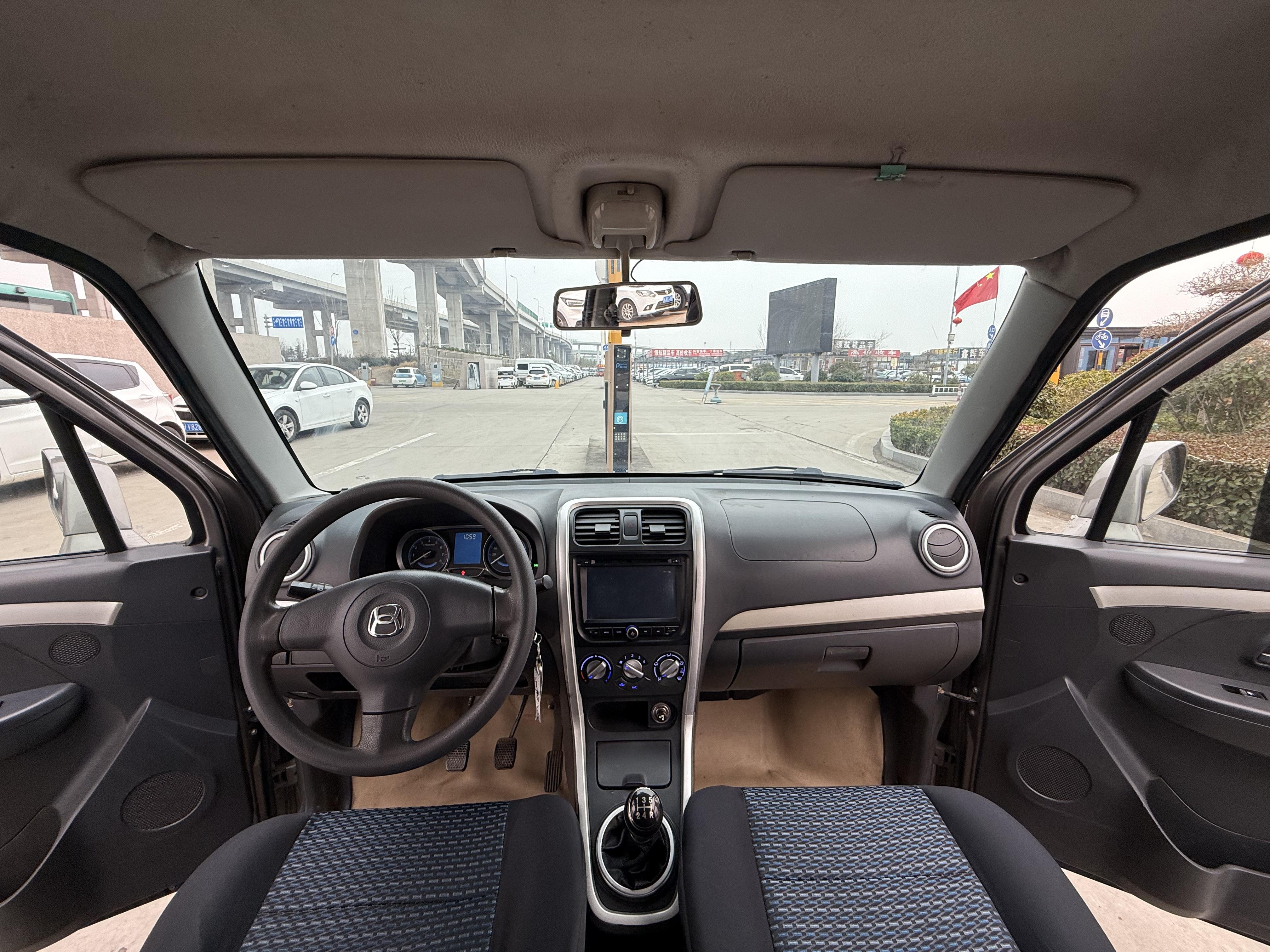 BAIC X5E 2017 thumb 7