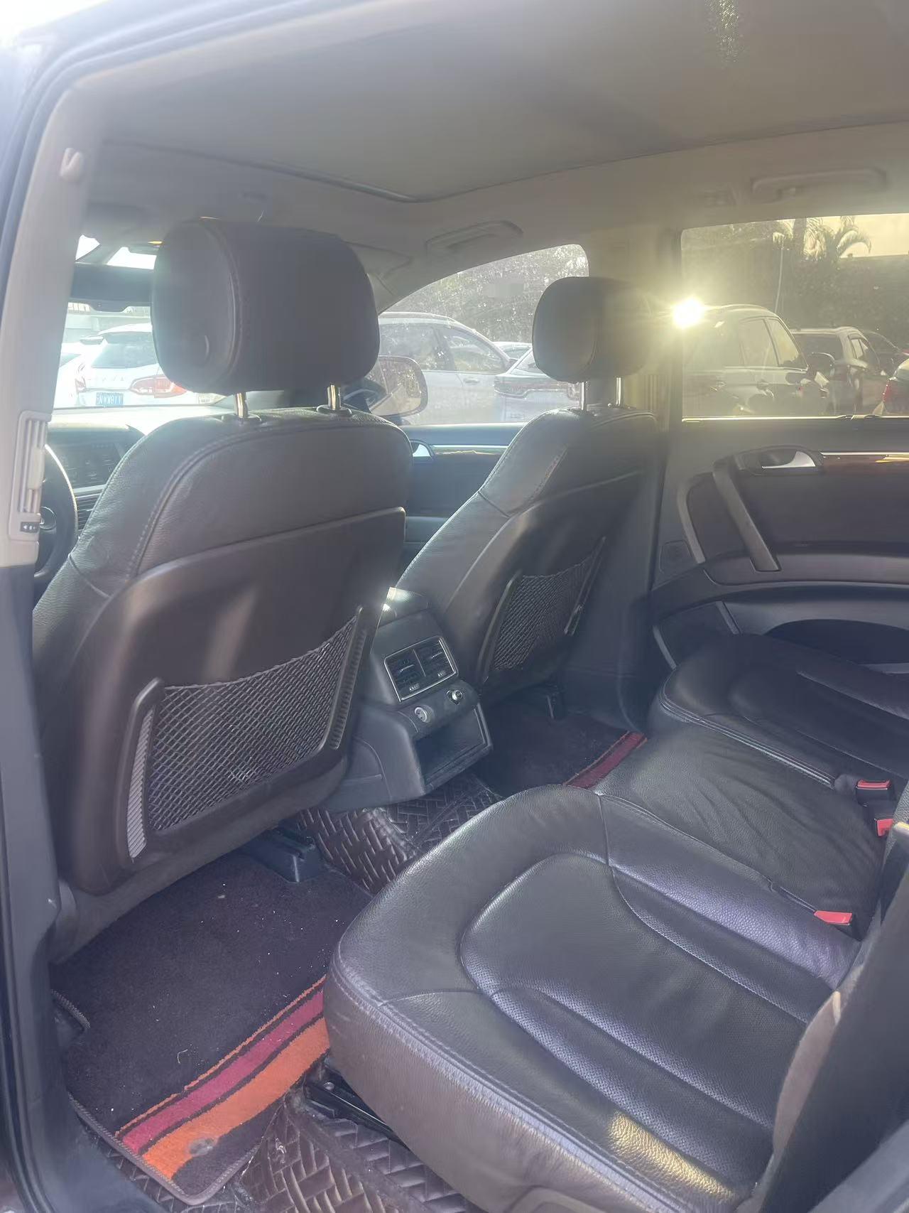 Audi Q7 2014 thumb 7