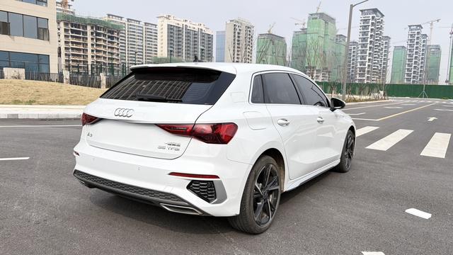 Audi A3 2023 thumb 2