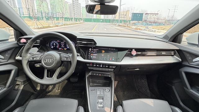 Audi A3 2023 thumb 5