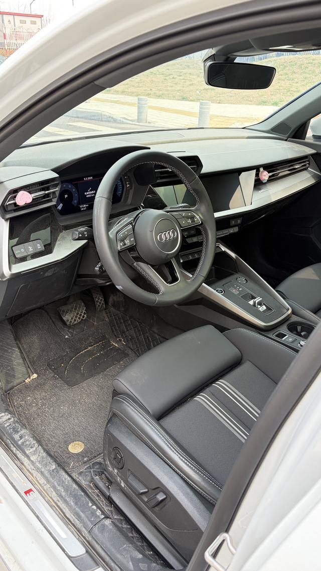 Audi A3 2023 thumb 6